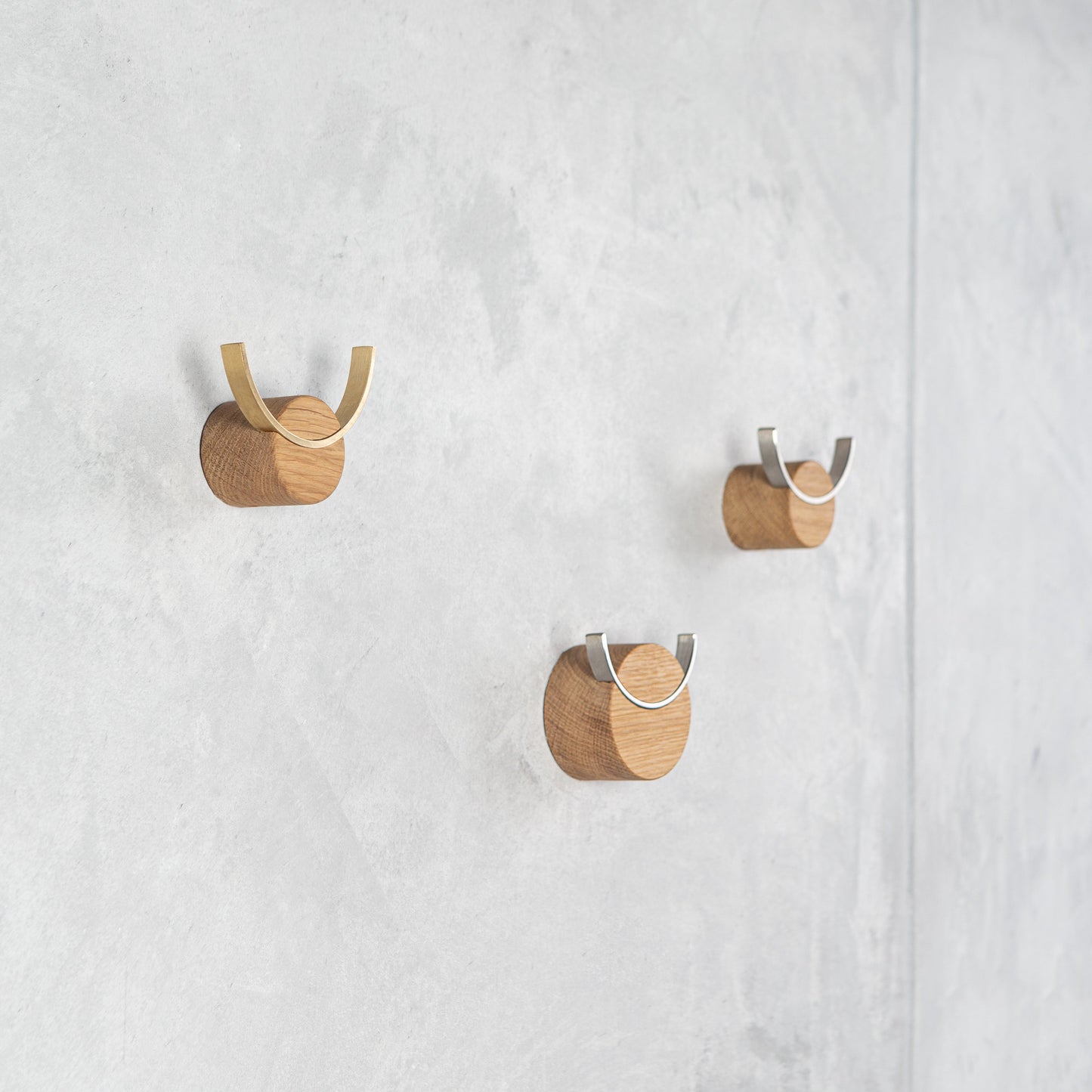 Wall hook DEER | oak wood, brass